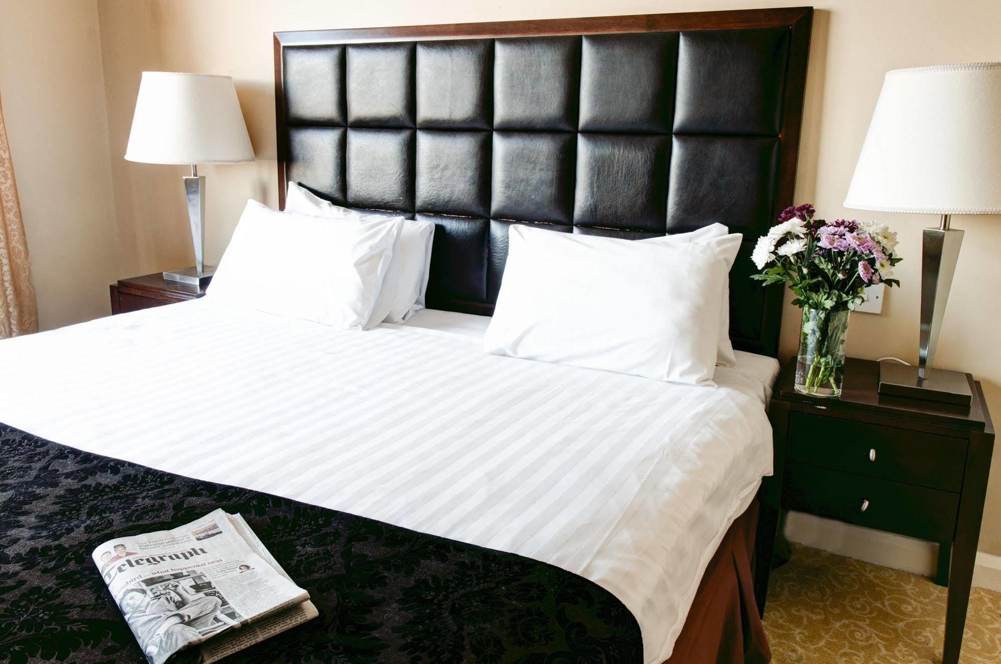 Oyo Clayton Lodge Newcastle-under-Lyme Ngoại thất bức ảnh