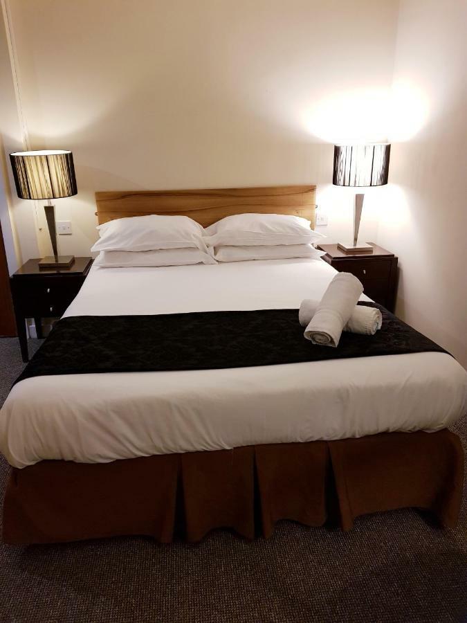 Oyo Clayton Lodge Newcastle-under-Lyme Ngoại thất bức ảnh